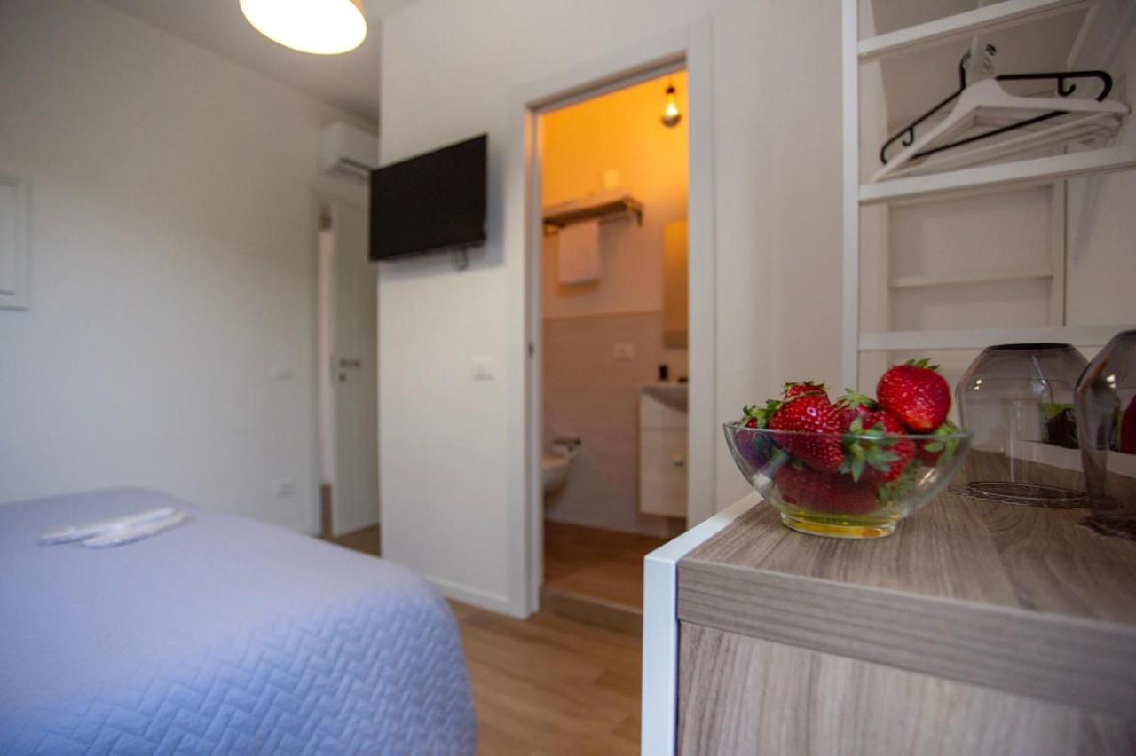 Bed And Breakfast Castello7 Сан-Феличе-дель-Бенако Экстерьер фото