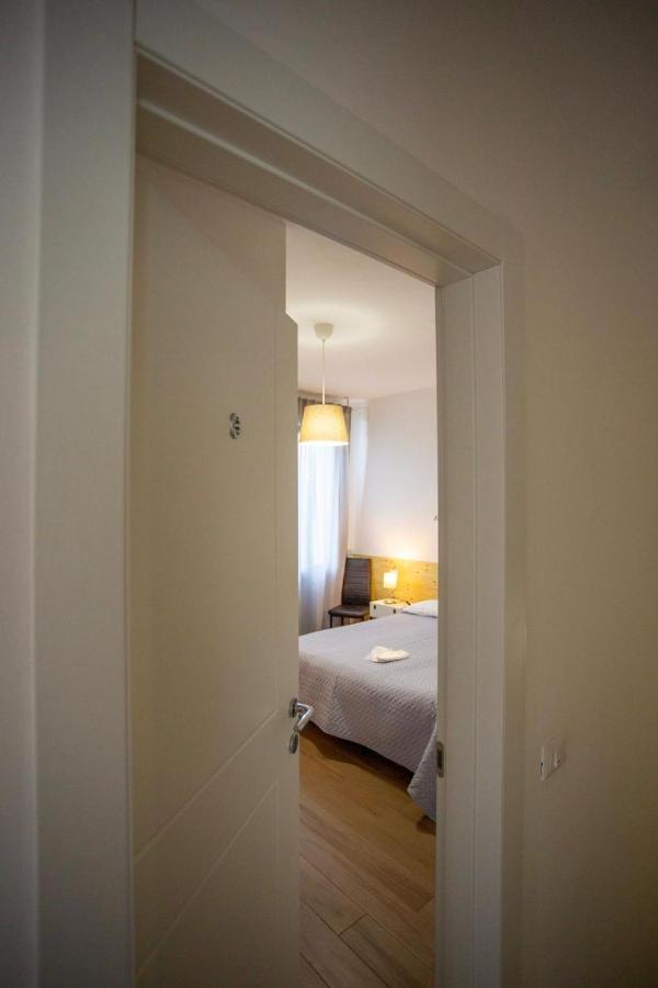 Bed And Breakfast Castello7 Сан-Феличе-дель-Бенако Экстерьер фото